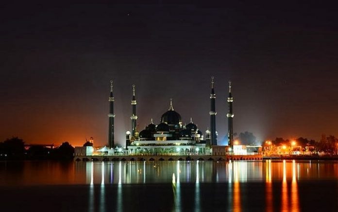 The Crystal Mosque Malaysia 4_resize