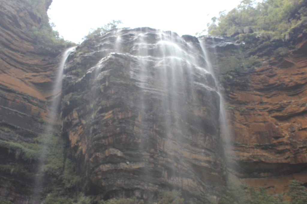 Wentworth Falls is home to WFCC or Wentworth Falls Cricket Club. Which is established in 1892 and is one of the Blue Mountains' longest-serving cricket clubs.