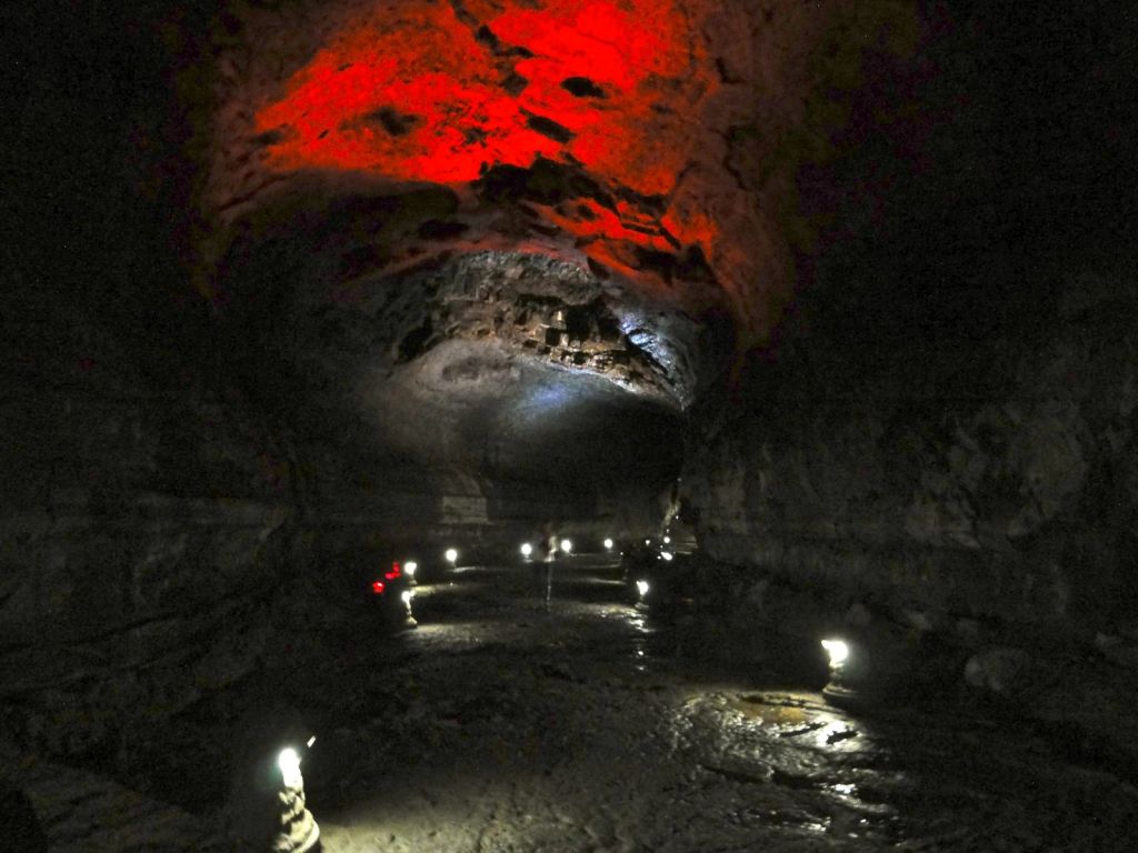 27 Manjanggul Lava Tube