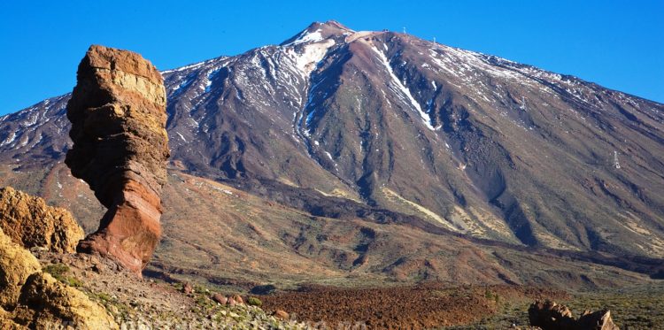 The Roque Cinchado is a rare rock formation lies within the Teide National Park in the municipality of La Orotava Canary Islands of Spain.