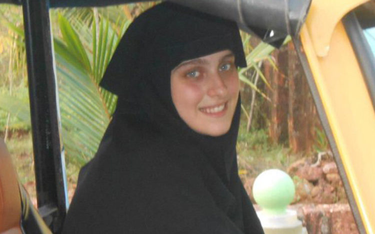 Manuela Franco Barbato, is now a pious Muslim is now prefers to be addressed herself as Aysha. 