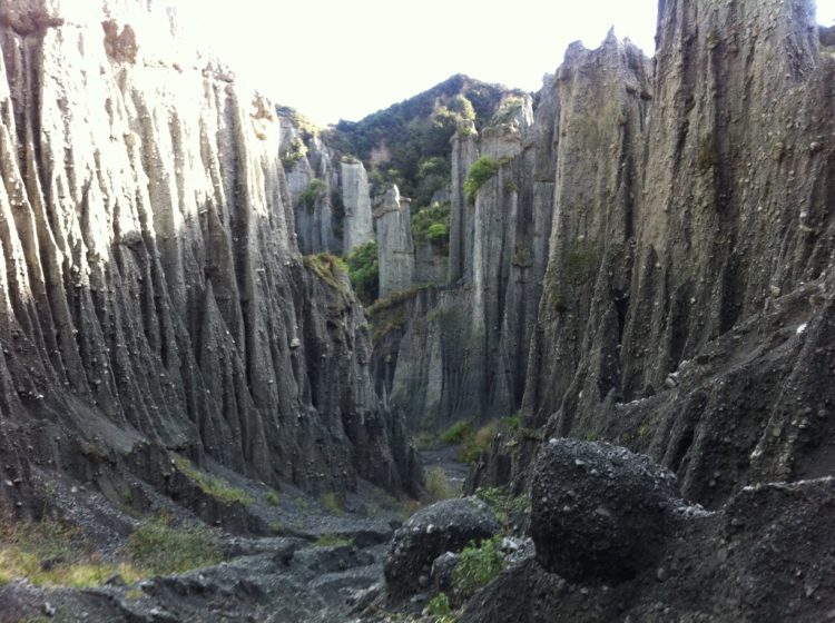 The Aorangi ranges were an island somewhere 7 to 9 million years old, when the sea levels were much higher with landmass was eroded as the time passes, large alluvial fans formed on its southern shores. 