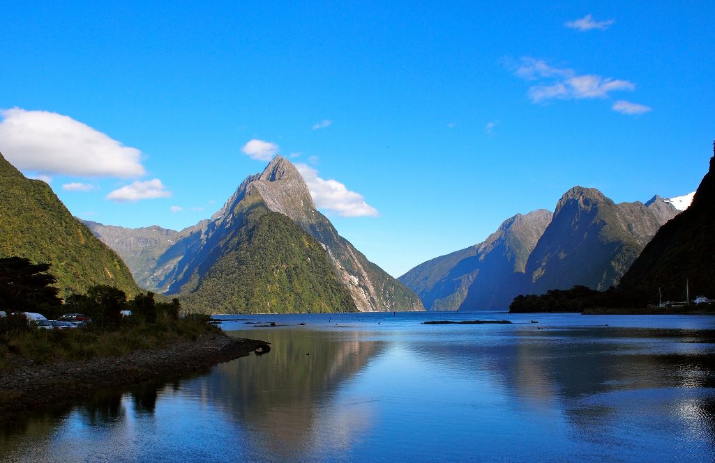 There are six routes up to Mitre Peak, and most climbers start by getting a boat to Sinbad Bay.