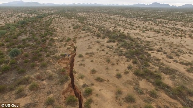 The crack formed between March 2013 and December 2014 and grew due to heavy rains