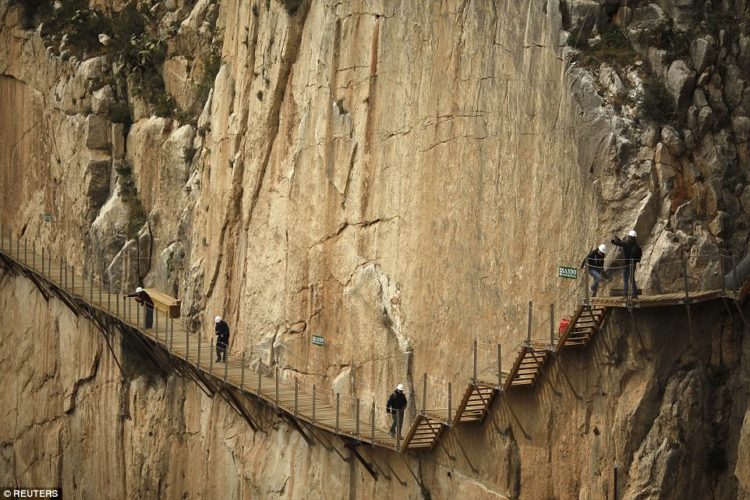 El Caminito del Rey was an extreme climbing spot, attracting daredevil holidaymakers from around the world thanks to its state of disrepair.