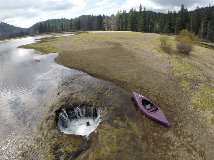 The Lost Lake is the source of a natural phenomenon that has Oregon residents stumped. 