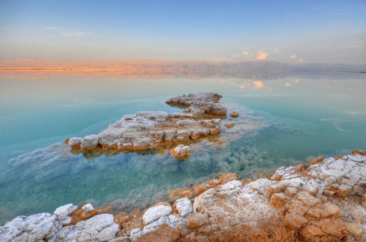 The Dead Sea represents two reservoirs, the north one which is wider and less salty, and the south one a small, near the shores of which people extract potash, bromine and numerous salts for chemical companies that produce the world famed cosmetics.