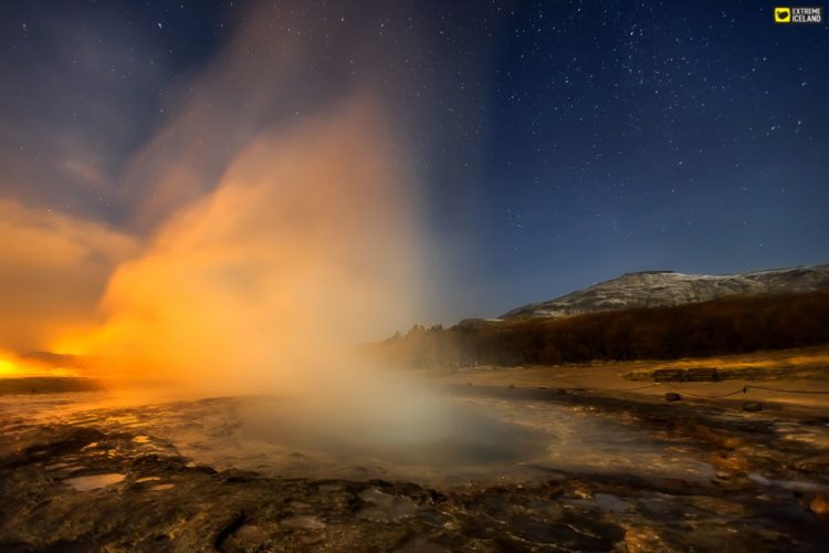 The term Geysir (Engl. Geyser) is itself derived from the Icelandic word "geysa" which means to gush.