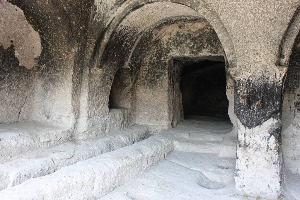 The Remarkable Cave City of Vardzia - Charismatic Planet