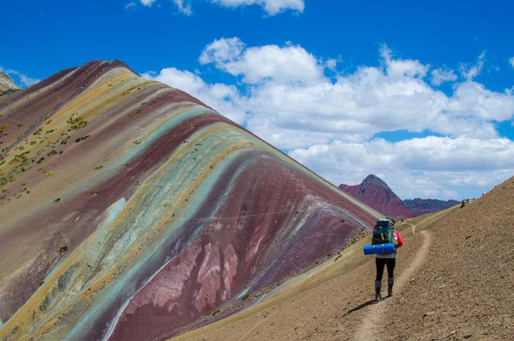 Rainbow Mountain Peru turned out not to be the beautiful natural wonder that you see on the tourism posters in Cusco. 