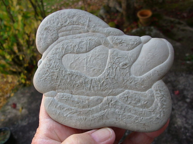 Fairy Stones of Hurricane river have seen in the past that concretions the precipitation of minerals around particles generally take spherical shapes