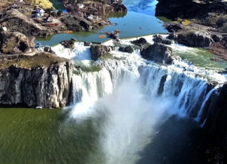 Majestic Shoshone Falls: True Natural Wonder in Idaho