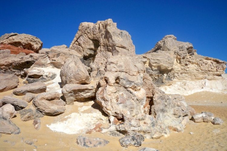 The unique structure of ridge is made entirely of calcite crystal that combines altogether to create a striking ridge standing up out of the desert. 