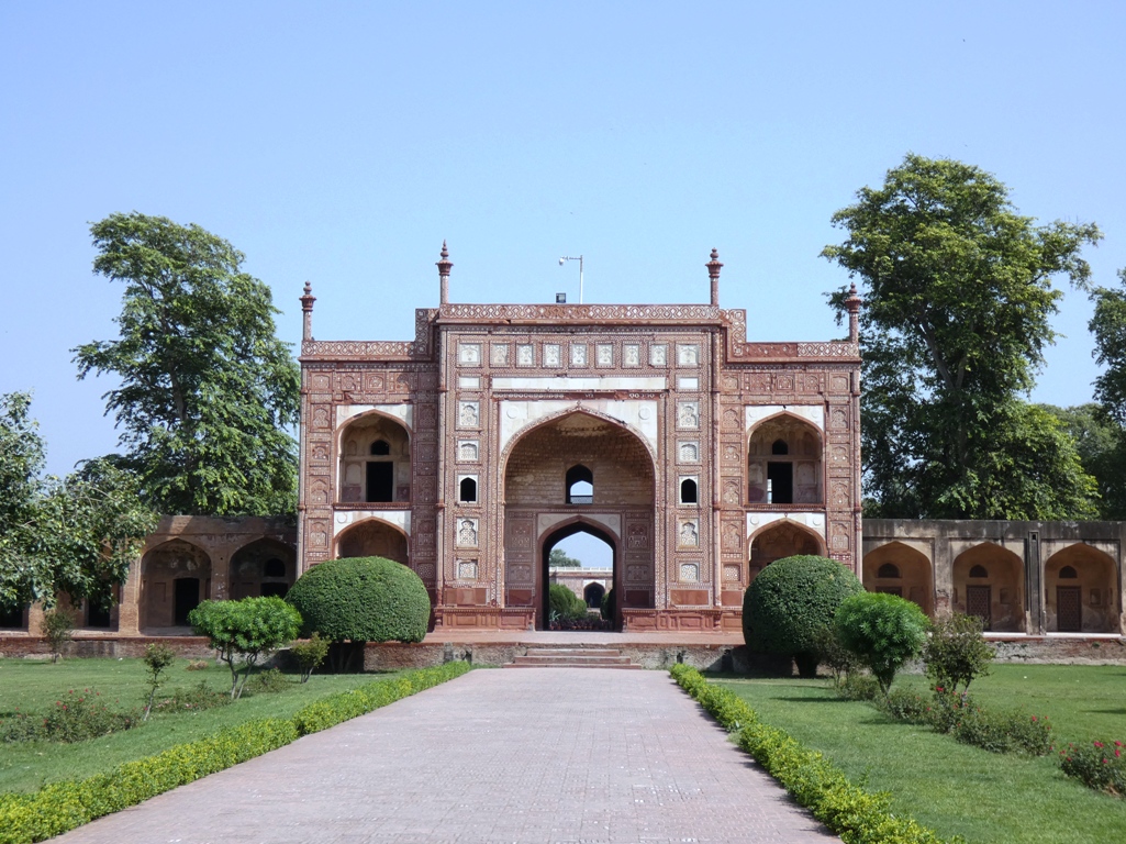 In 1637, a mausoleum built by Mughal Emperor Jahangir is located in Shahdara adjacent to Lahore, Pakistan.