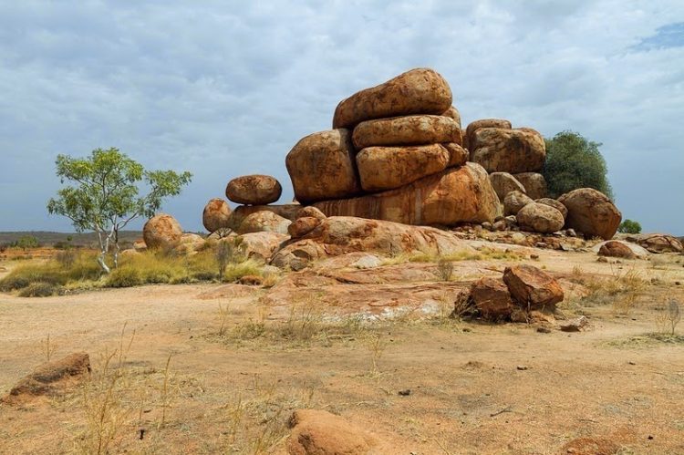 The unique shapes are formed by erosion more than millions of years. These marbles are made of granite with varying sizes from 50cm to 6m across.