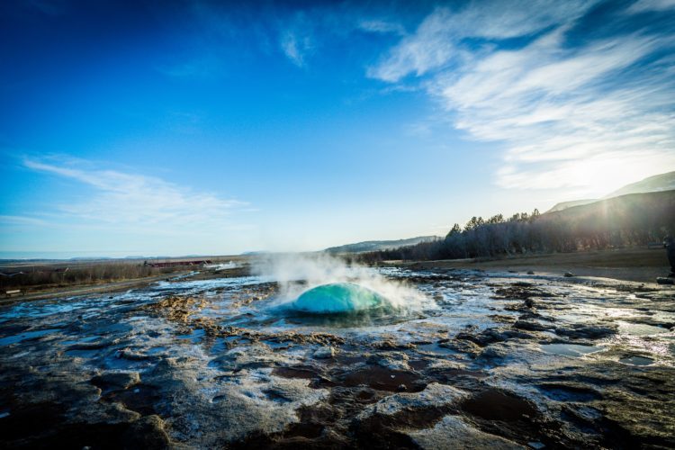 Strokkur is belongs to Haukadalur valley where various geothermal features such as mud pools, fumaroles. The other geysers are located around it, such as the famous Geysir geyser.