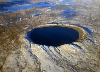 Pingualuit Crater – Well-Preserved Circular Meteorite Crater Pingualuit Crater
