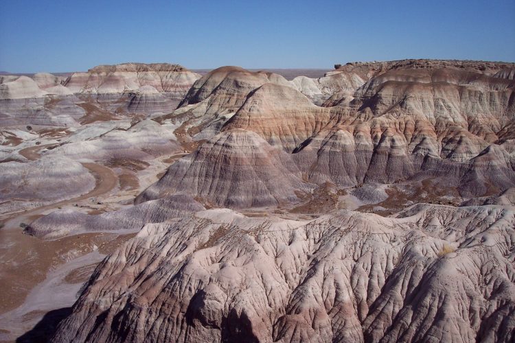 The brilliant and varied colors include more common red rock and shades of lavender. 