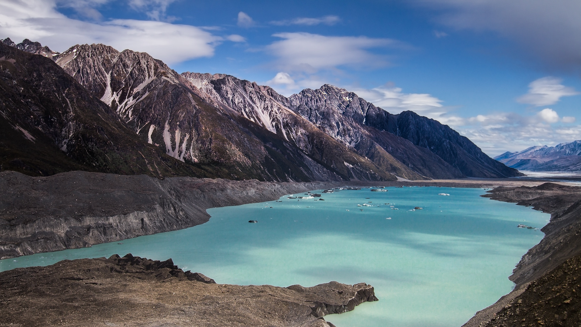 Tasman Lake is a proglacial lake created by the current retreat of the Tasman Glacier in New Zealand’s South Island.