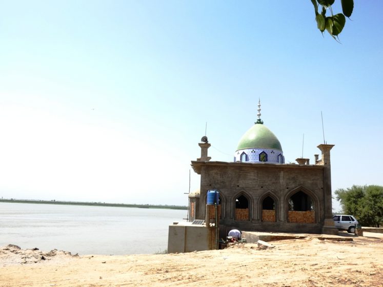 A Beautiful Mosque at Head Panjnad 
