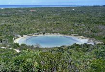 Watlings Blue Hole – The Incredible Water Chemistry The Watlings Blue Hole is located on the Bahamian island of San Salvador.