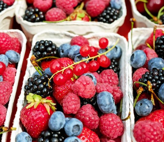 What Fruits Should be Eaten in Diabetes? What Fruits Should be Eaten in Diabetes need to be very careful in eating and drinking, but often they are reckless in seeking sweets.