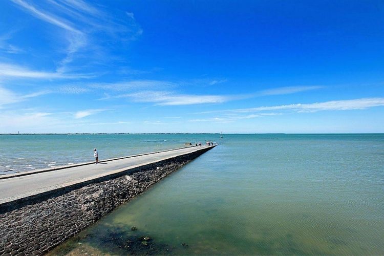 Indeed this causeway is so distinctive, that you cannot encounter it anywhere else in the world.