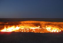 Darvaza Gas Crater – The Gates to Hell in Turkmenistan Gates to Hell “Darvaza gas crater” and Door to Hell a natural gas field, accidentally collapsed into a cavern drilling rig to fall in.