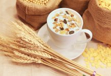 What Makes Oats Such a Splendid Food? Oats have been the staple diet of some of the hardiest races including the Scottish Highlanders and the inhabitants of the Hebrides. What Makes Oats Such a Splendid Food?