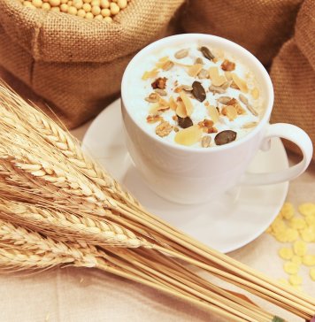 What Makes Oats Such a Splendid Food? Oats have been the staple diet of some of the hardiest races including the Scottish Highlanders and the inhabitants of the Hebrides. What Makes Oats Such a Splendid Food?