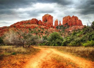 Cathedral Rock – One of The Best Places to See in Sedona Arizona Cathedral Rock – One of The Best Places to See in Sedona Arizona
