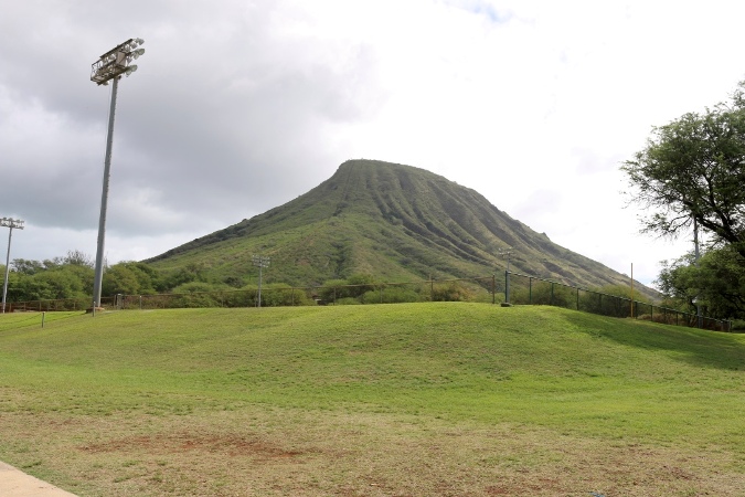 Koko Head mountain from the park at the bottom of the mountain.