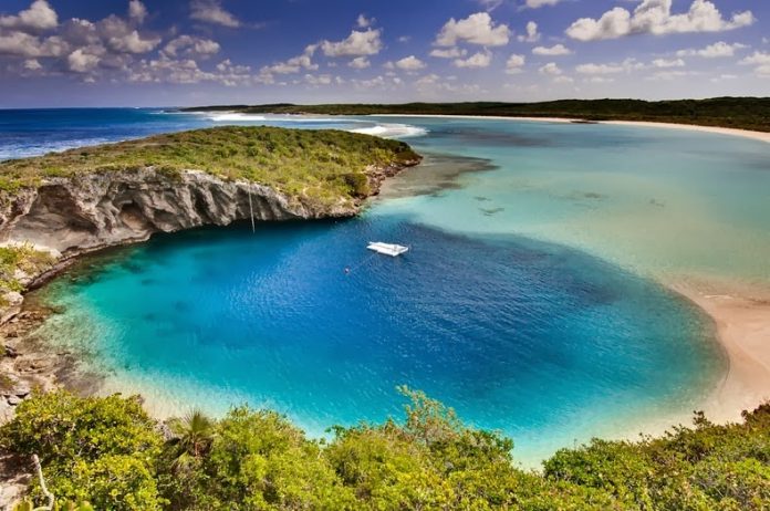 Deans Blue Hole – Second Deepest Blue Hole in the World 7 Dean's Blue Hole