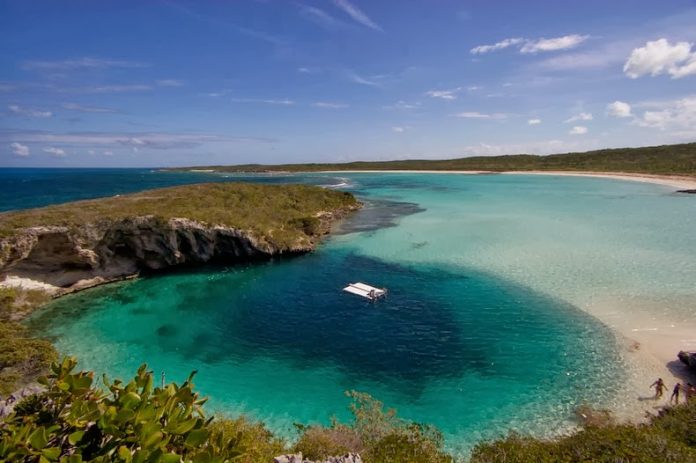 Deans Blue Hole – Second Deepest Blue Hole in the World 2