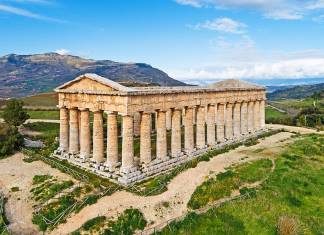 The Doric Temple of Segesta – Sicily The Doric Temple of Segesta, Sicily - To experience an unforgettable romantic experience of the past visit Segesta just one hour's drive to the west of Palermo.