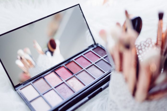 How Does Machine Learning Affect the Beauty Industry?