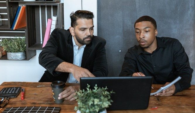 Criticize for What Reason? Criticize for What Reason?