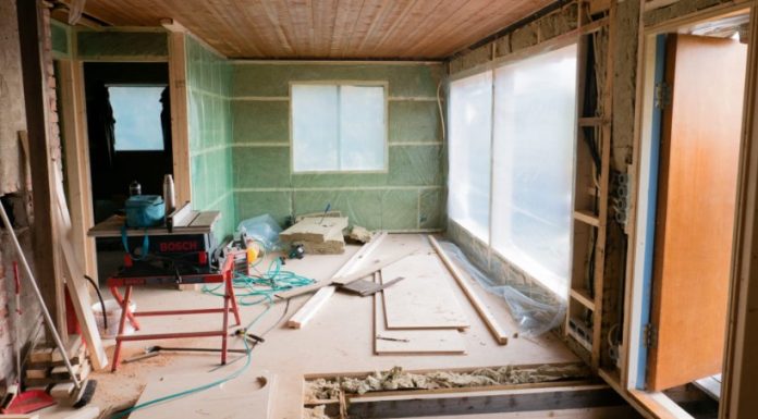 What are the challenges faced by split-level houses renovations Split-level houses are becoming more and more popular as they offer a lot of benefits for homeowners, such as the ability to cook in the kitchen and have multiple bedrooms upstairs.