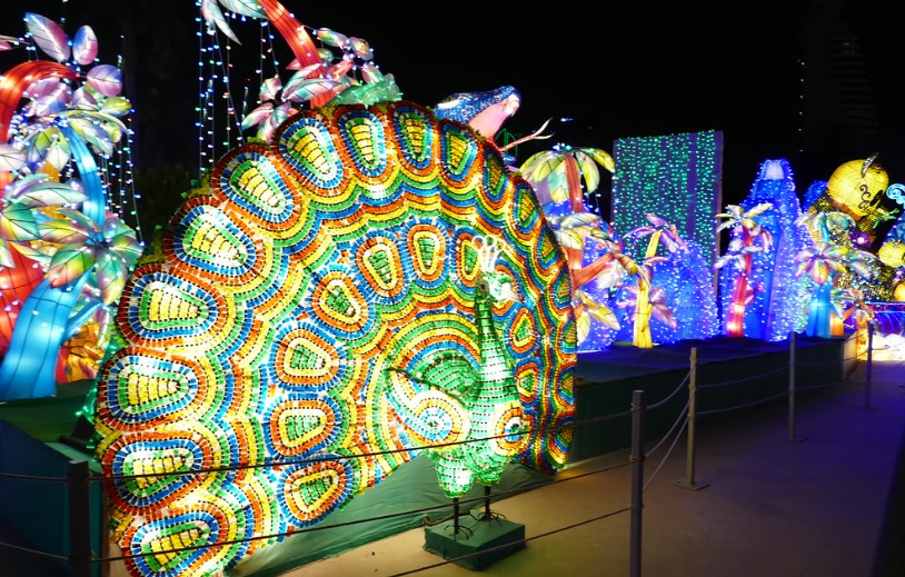 Dubai Garden Glow is a popular family entertainment destination located in Zabeel Park, Dubai.