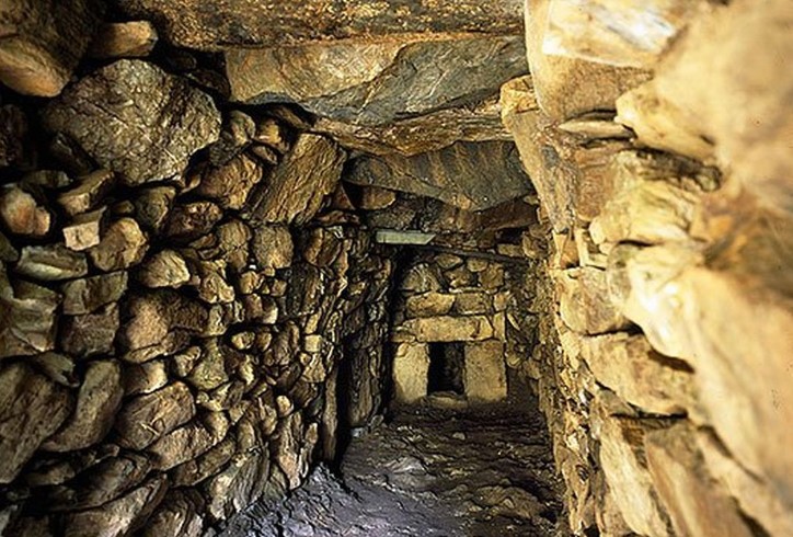 Halliggye Fogou - An Ancient Underground Tunnels