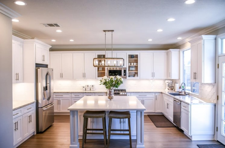 Custom Kitchen Renovator: Dream Kitchen is not just an area that is functional in your home, it's an expression of your individual aesthetics and tastes.