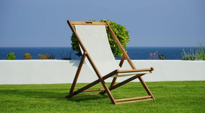 Tips for Living Clean and Green It is well known that our brains are extremely sensitive to environmental toxins and stresses. The UltraMind Solution emphasizes living clean and green.