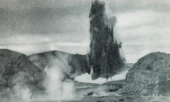 Waimangu Geyser eruption in 1905