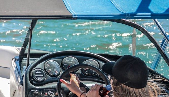 Here’s How to Add Comfort And Style To Your Private Boat Today Sailing on a private boat is always a refreshing experience for everyone. With calm winds, cold drinks, and friends, it is always a memorable treat you can enjoy in the summer.