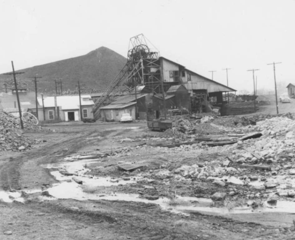 Mine disaster at Knox, Jenkins Township, Pennsylvania