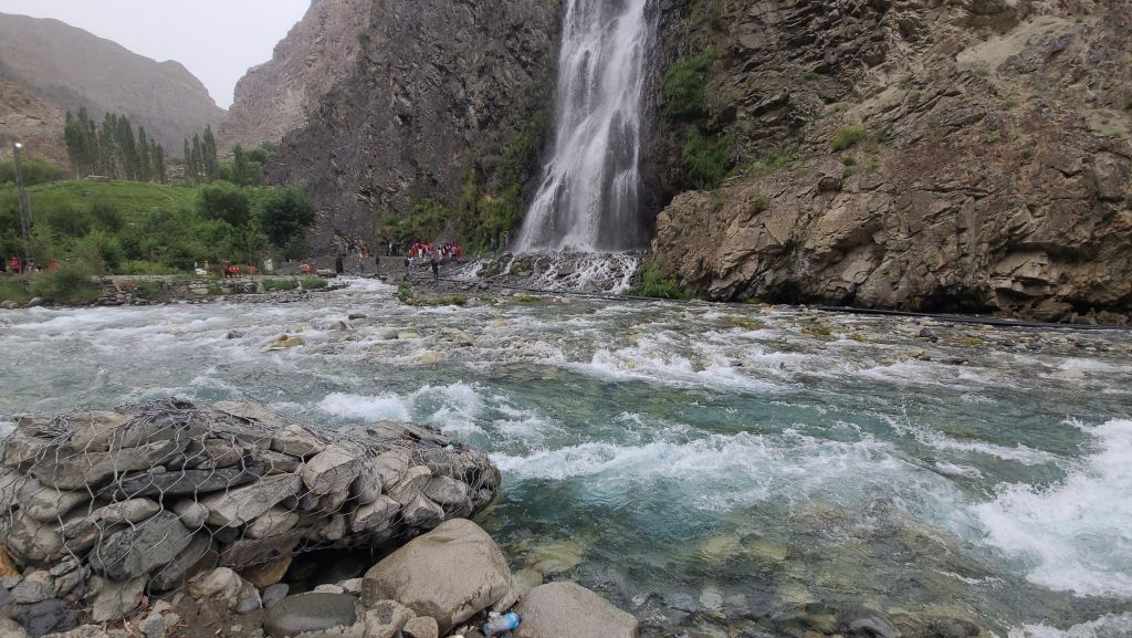 It is located near Madhupur village in Gilgit-Baltistan, an extreme northern territory of Pakistan, in the Manthoka village of Kharmang Valley.