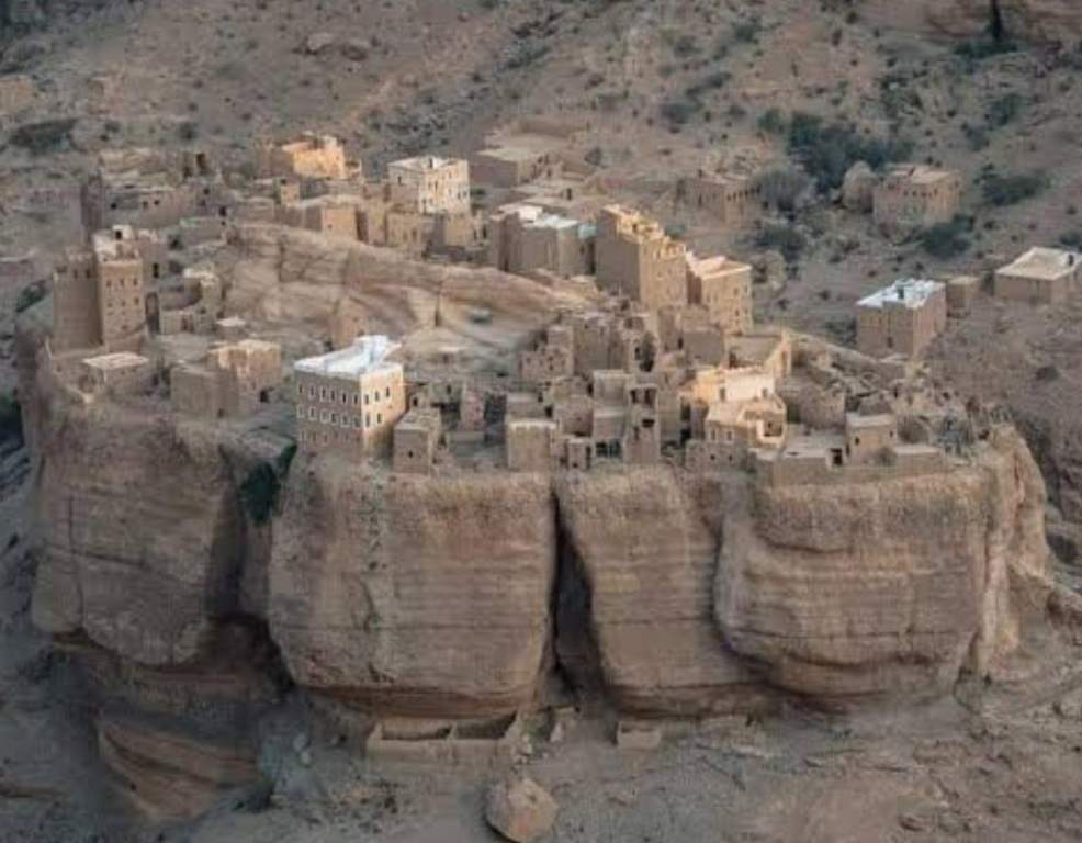 Perhaps one of the world's most unusual locations is Haid al-Jazil. The perilous town in Yemen's Daw'an District in Hadhramaut Governorate is perched atop a massive rock