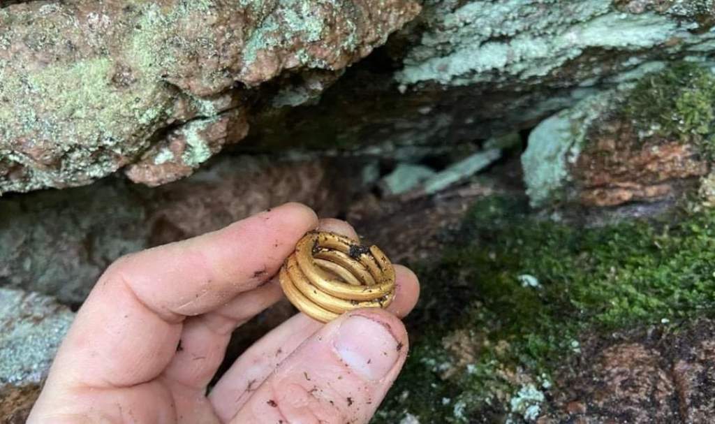 Ancient Gold Ring Providing a Unique Glimpse into the Past