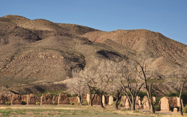 This beautiful range is home to myriad canyons, limestone, cliffs, gentle slopes, caves, and creeks, making this region unique.