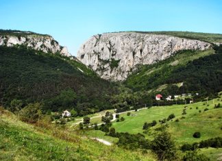Turda Gorge: A Hidden Gem in Romania’s Carpathian Mountains Turda Gorge